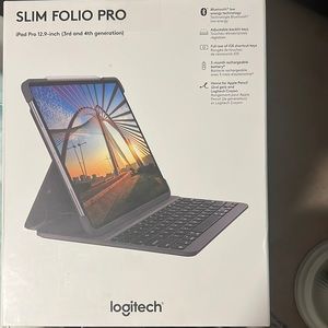 Logitech 12.9 3rd 4th generation Slim Folio Pro iPad smart Bluetooth keyboard